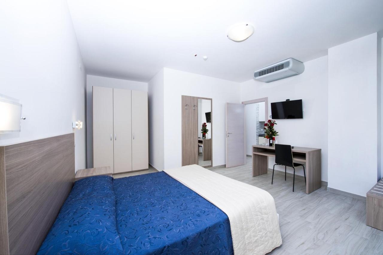 Ciccio Hotel Misano Adriatico Zewnętrze zdjęcie