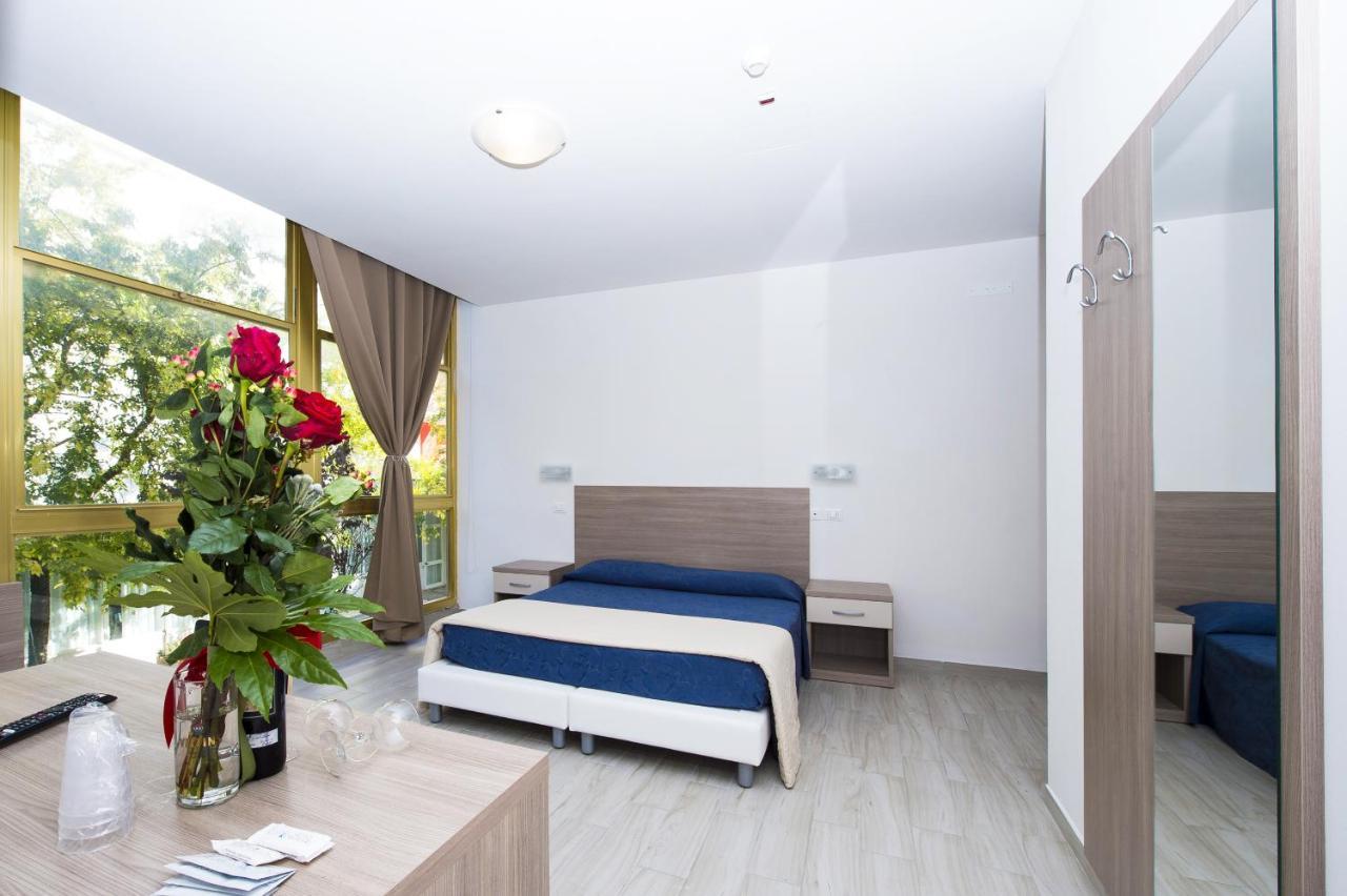 Ciccio Hotel Misano Adriatico Zewnętrze zdjęcie