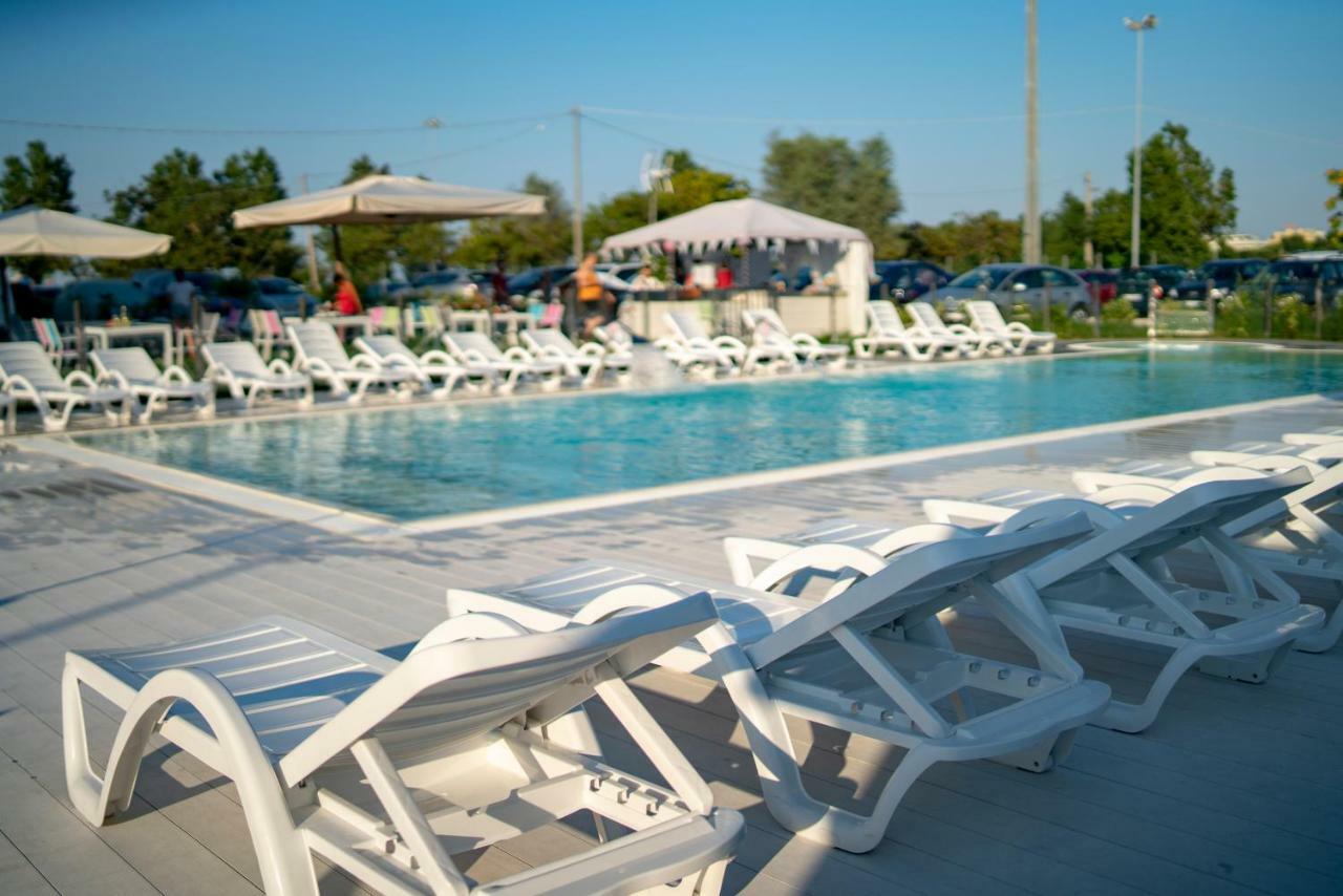 Ciccio Hotel Misano Adriatico Zewnętrze zdjęcie